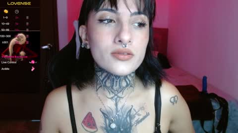 lia spicy   ig online show from 28, 12, 2024