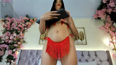 Snapshot of lia_montclair chatting on 5, 4, 2026 lia_montclair online show from 5, 4, 2026