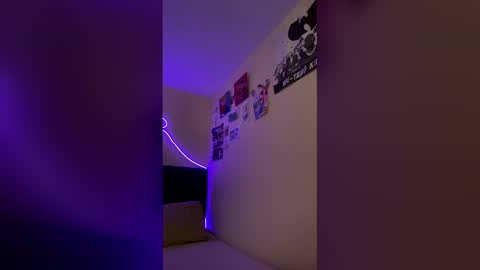 Little Queen Lia  online show from 15, 12, 2025