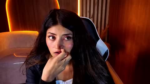 Snapshot of lia_queen_tx chatting on 2, 4, 2026 Online 1400 - 2100 online show from 2, 4, 2026