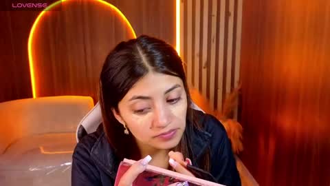 Snapshot of lia_queen_tx chatting on 19, 4, 2026 Online 1400 - 2100 online show from 19, 4, 2026