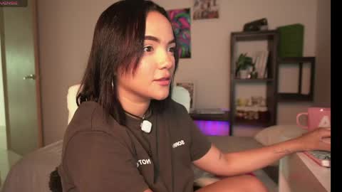 Snapshot of lia_russo_ chatting on 21, 4, 2026 Lia online show from 21, 4, 2026