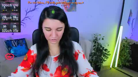Snapshot of lia_sunset chatting on 8, 10, 2025 Lia online show from 8, 10, 2025