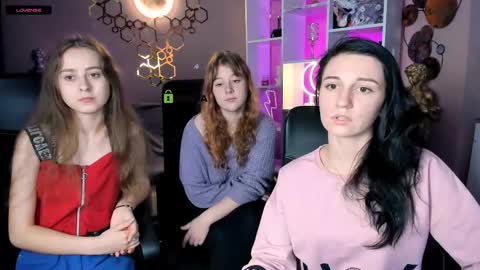 Snapshot of lia_sunset chatting on 15, 10, 2025 Lia online show from 15, 10, 2025