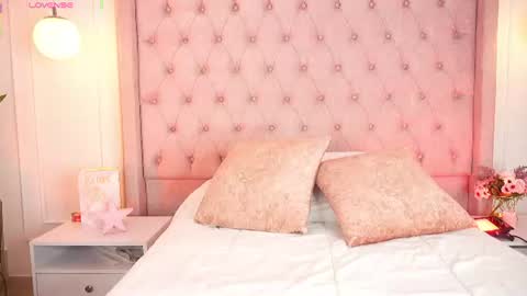 Snapshot of lia_velez_ chatting on 25, 6, 2026 LIA online show from 25, 6, 2026