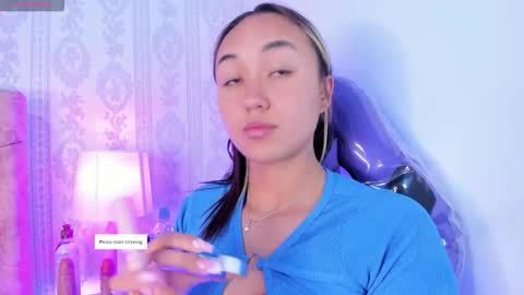 Snapshot of liaa_18 chatting on 11, 10, 2025 Liaa online show from 11, 10, 2025