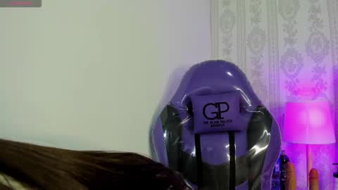 Snapshot of liaa_18 chatting on 15, 10, 2025 Liaa online show from 15, 10, 2025