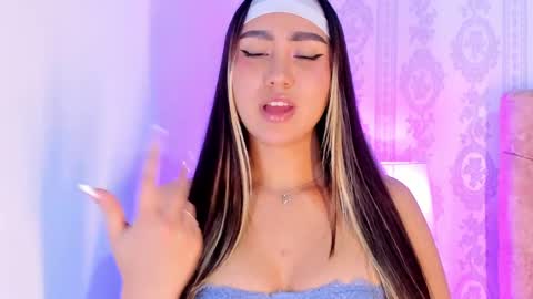 Snapshot of liaa_18 chatting on 8, 4, 2026 Liaa online show from 8, 4, 2026