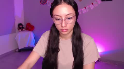 Snapshot of liaa_cute_ chatting on 3, 4, 2026 lia online show from 3, 4, 2026