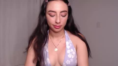 Snapshot of liaa_cute_ chatting on 21, 4, 2026 lia online show from 21, 4, 2026