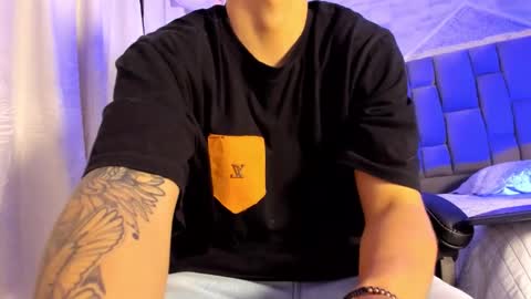 Liam Smith online show from 12, 10, 2025