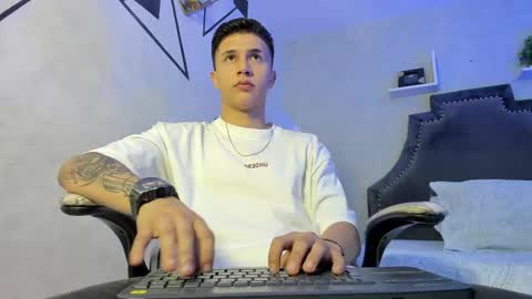 Liam Smith online show from 23, 11, 2025