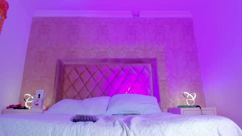 Snapshot of liaflowers chatting on 14, 2, 2025 Lia online show from 14, 2, 2025