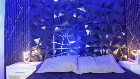 Snapshot of liaflowers chatting on 8, 3, 2025 Lia online show from 8, 3, 2025