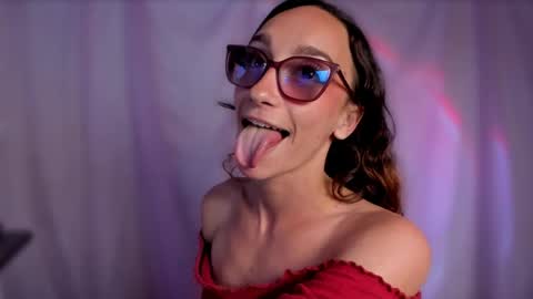 Snapshot of liahilton_ chatting on 27, 4, 2026 lh6 9c online show from 27, 4, 2026