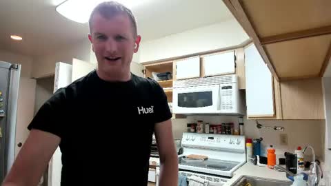 Snapshot of liam_1985 chatting on 14, 4, 2026 Liam online show from 14, 4, 2026