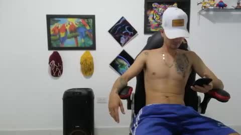 Snapshot of liam_andres12 chatting on 9, 11, 2025 Andres online show from 9, 11, 2025