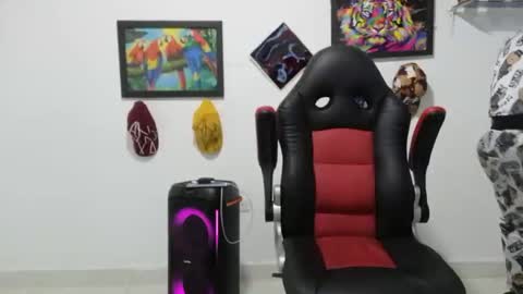 Snapshot of liam_andres12 chatting on 22, 11, 2025 Andres online show from 22, 11, 2025