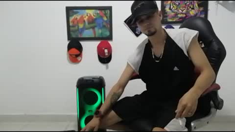 Snapshot of liam_andres12 chatting on 14, 12, 2025 Andres online show from 14, 12, 2025