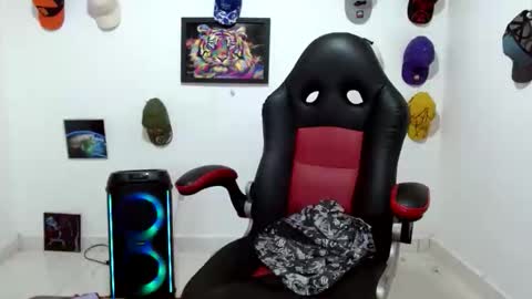 Snapshot of liam_andres12 chatting on 31, 5, 2026 Andres online show from 31, 5, 2026