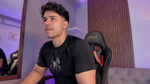 Snapshot of liam_colliins chatting on 8, 1, 2026 Liam Collins online show from 8, 1, 2026