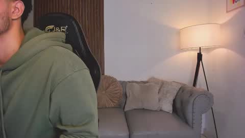 Snapshot of liam_colliins chatting on 23, 3, 2026 Liam Collins online show from 23, 3, 2026