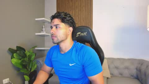 Snapshot of liam_colliins chatting on 15, 4, 2026 Liam Collins online show from 15, 4, 2026