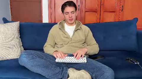 Snapshot of liam_enzho chatting on 23, 6, 2026 Liam online show from 23, 6, 2026