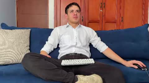 Snapshot of liam_enzho chatting on 4, 8, 2026 Liam online show from 4, 8, 2026