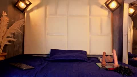 Liam forest  online show from 22, 12, 2025