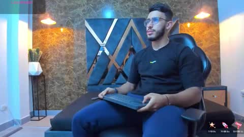 LIAM KLEIN online show from 12, 9, 2025