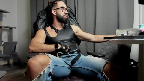 Liam online show from 31, 1, 2025