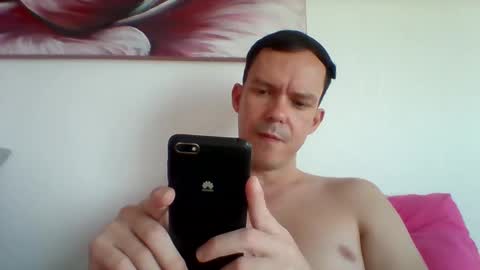 Snapshot of liamrosezn chatting on 7, 12, 2024 LiamRose online show from 7, 12, 2024