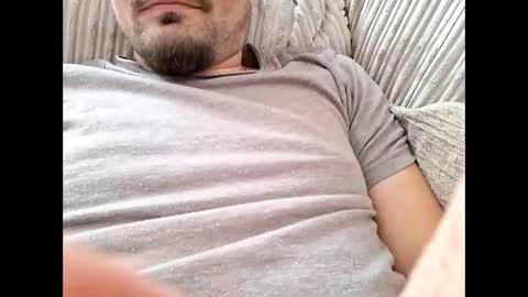 Snapshot of lian5602 chatting on 12, 9, 2025 LiamCross online show from 12, 9, 2025