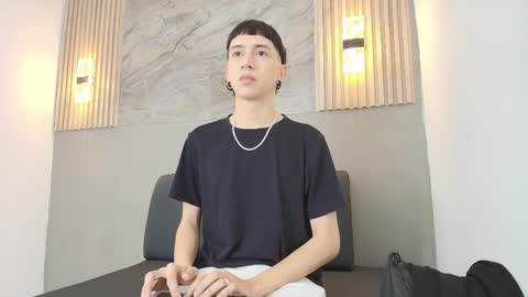 lian_cameron online show from 6, 1, 2026