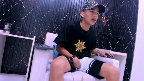 Snapshot of lian_jacob chatting on 25, 4, 2026 Lian Jacob online show from 25, 4, 2026