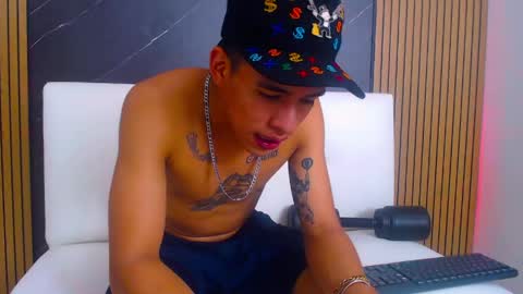 Snapshot of lian_jacob chatting on 15, 5, 2026 Lian Jacob online show from 15, 5, 2026