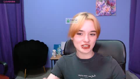 Little Liana  online show from 16, 1, 2025