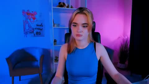 Little Liana  online show from 12, 2, 2025