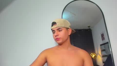 lianfox_ online show from 15, 6, 2026