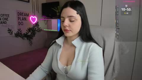 Lia online show from 17, 11, 2025