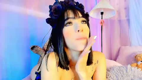 Snapshot of liccy_hall chatting on 19, 4, 2026 Valentina Hall online show from 19, 4, 2026