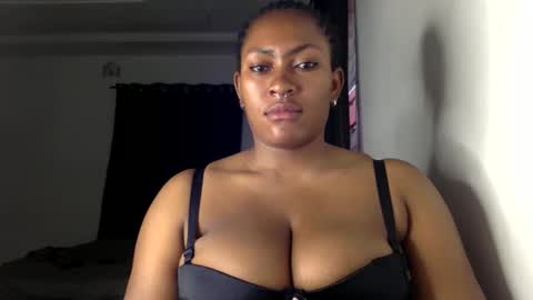Snapshot of lick_my_pussyyy226651 chatting on 1, 6, 2026 caira online show from 1, 6, 2026