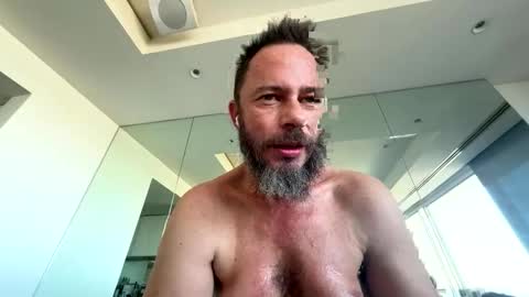 Snapshot of lickabate chatting on 17, 4, 2026 Lickable online show from 17, 4, 2026