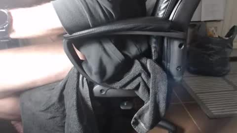Snapshot of lickerxx46 chatting on 4, 4, 2026 lickerxx46 online show from 4, 4, 2026