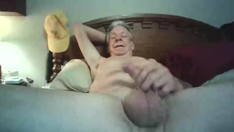 Snapshot of lickmysnowballs chatting on 13, 4, 2026 lickmysnowballs online show from 13, 4, 2026