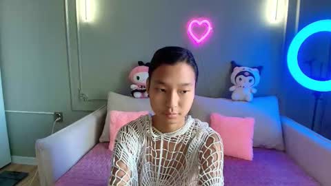 Lihn Pham online show from 30, 11, 2025