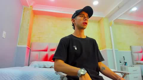 Snapshot of liiamhudson_ chatting on 10, 2, 2025 L I I A M online show from 10, 2, 2025