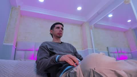 Snapshot of liiamhudson_ chatting on 2, 3, 2025 L I I A M online show from 2, 3, 2025