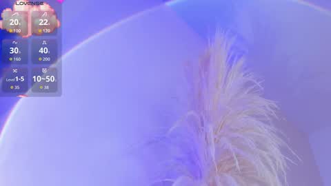 Liiam Luna online show from 4, 11, 2025